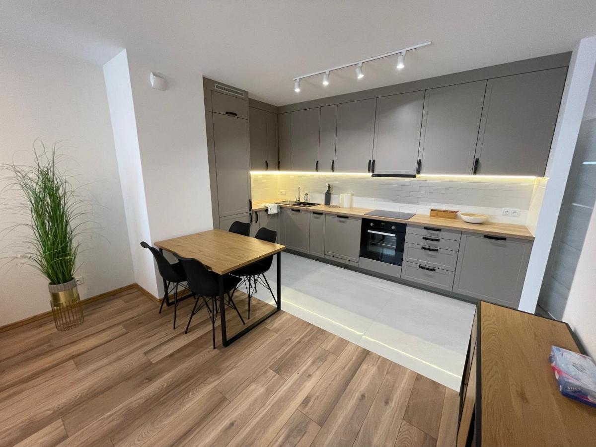 Newport Industrial Apartment Warszawa Eksteriør billede